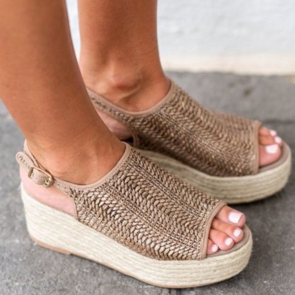Steve Madden bronze espadrille wedge sandal - Picture 2 of 8